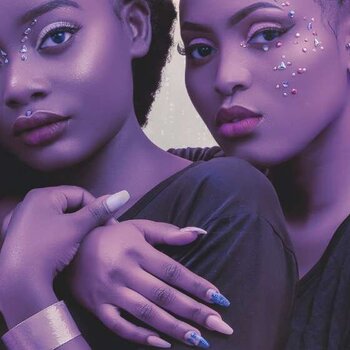 How to Choose the Best Afro Hair Stylist Near Me?