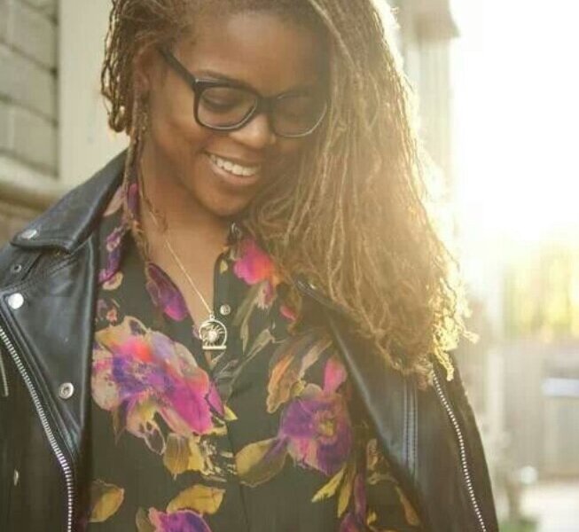 YOUR ULTIMATE GUIDE TO SISTERLOCKS